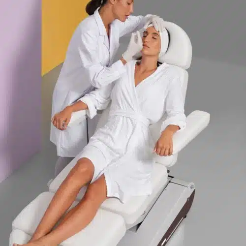 Lettino beauty 4 motori Naggura Swop B4 PRO per estetista centro estetico medicina estetica - immagine 7