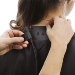 Alternative view of Mantella con colletto in neoprene Colletto gommato Impedisce il passaggio di acqua e capelli