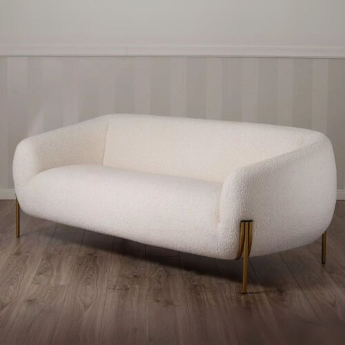 Divano 3 Posti in Tessuto Teddy con Piedi in Metallo Dorato – Stile Scandinavo