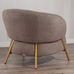 Poltrona in Tessuto Teddy Beige o Tortora con Struttura in Metallo Dorato – Stile Scandinavo