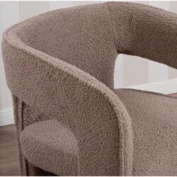 Poltrona in Tessuto Teddy – Stile Scandinavo