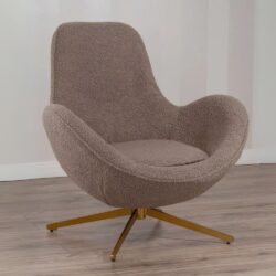 Poltrona Girevole Celestia in Tessuto Teddy Beige o Crema – Struttura in Metallo Dorato – Stile Scandinavo