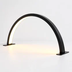 lamapda ad arco nera manicure